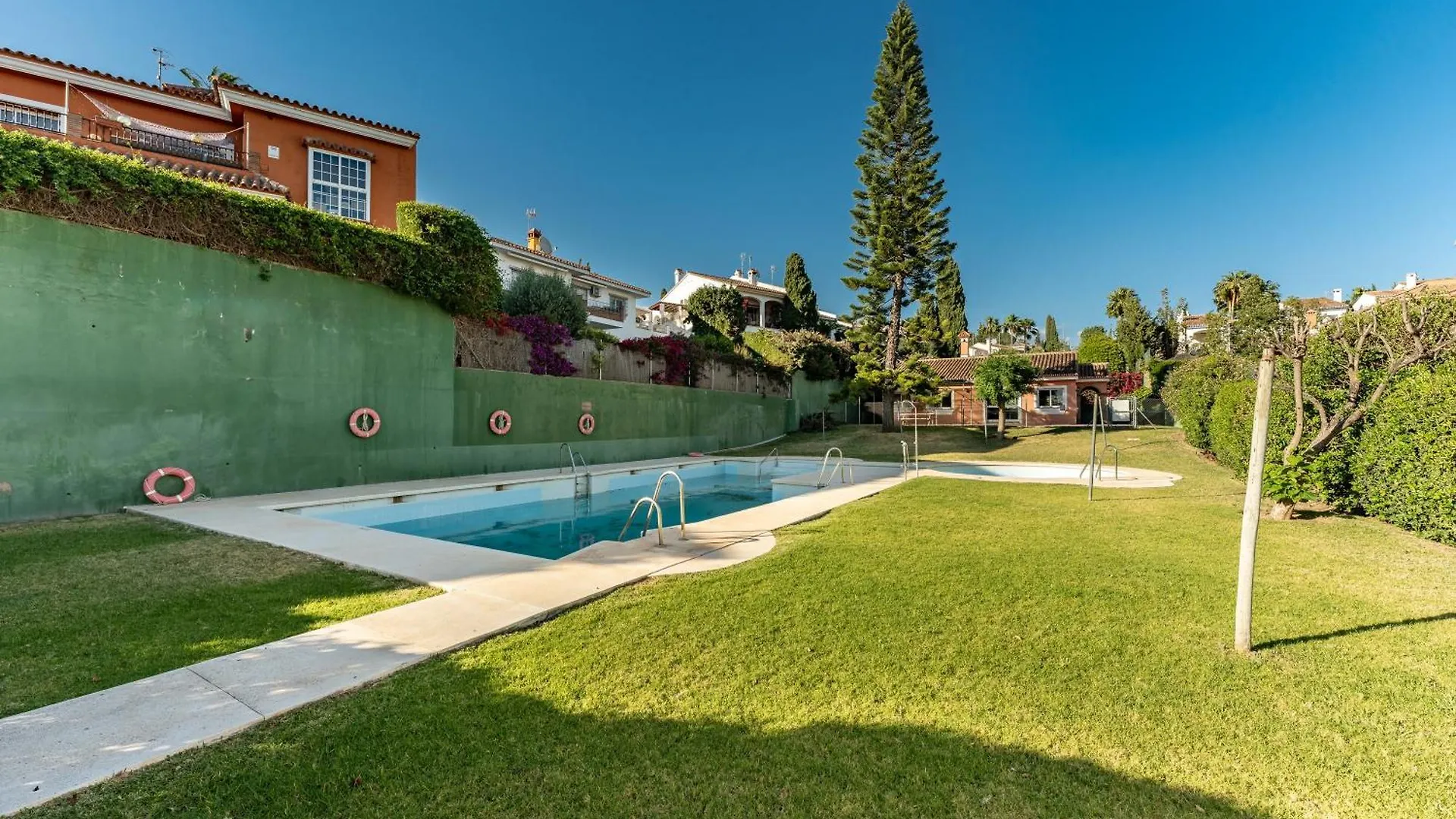 Casa En Entorno De Tranquilidad Villa Fuengirola 0*,